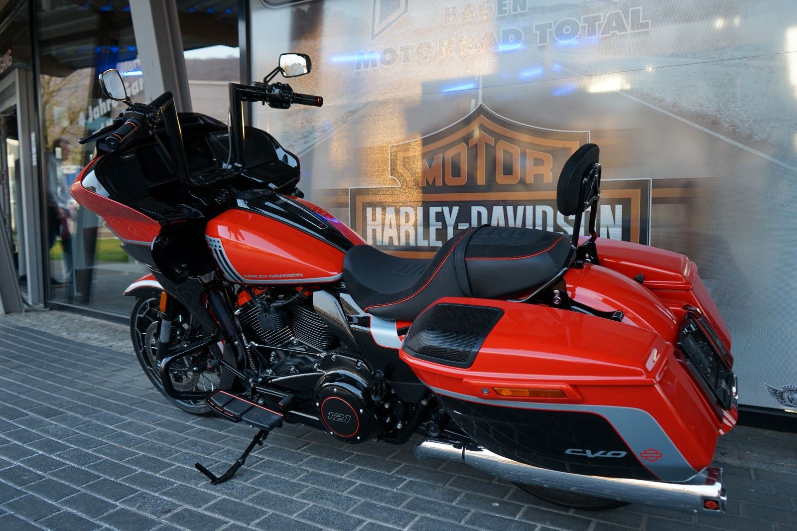 Fahrzeugabbildung Harley-Davidson Road Glide CVO 25th Anniversary ATLAS Lenker