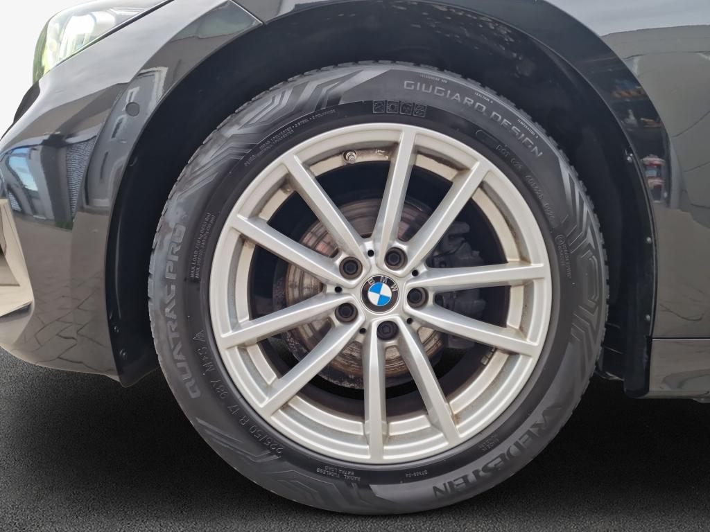 BMW 3 Series i *CarPlay*, миниатюра 8