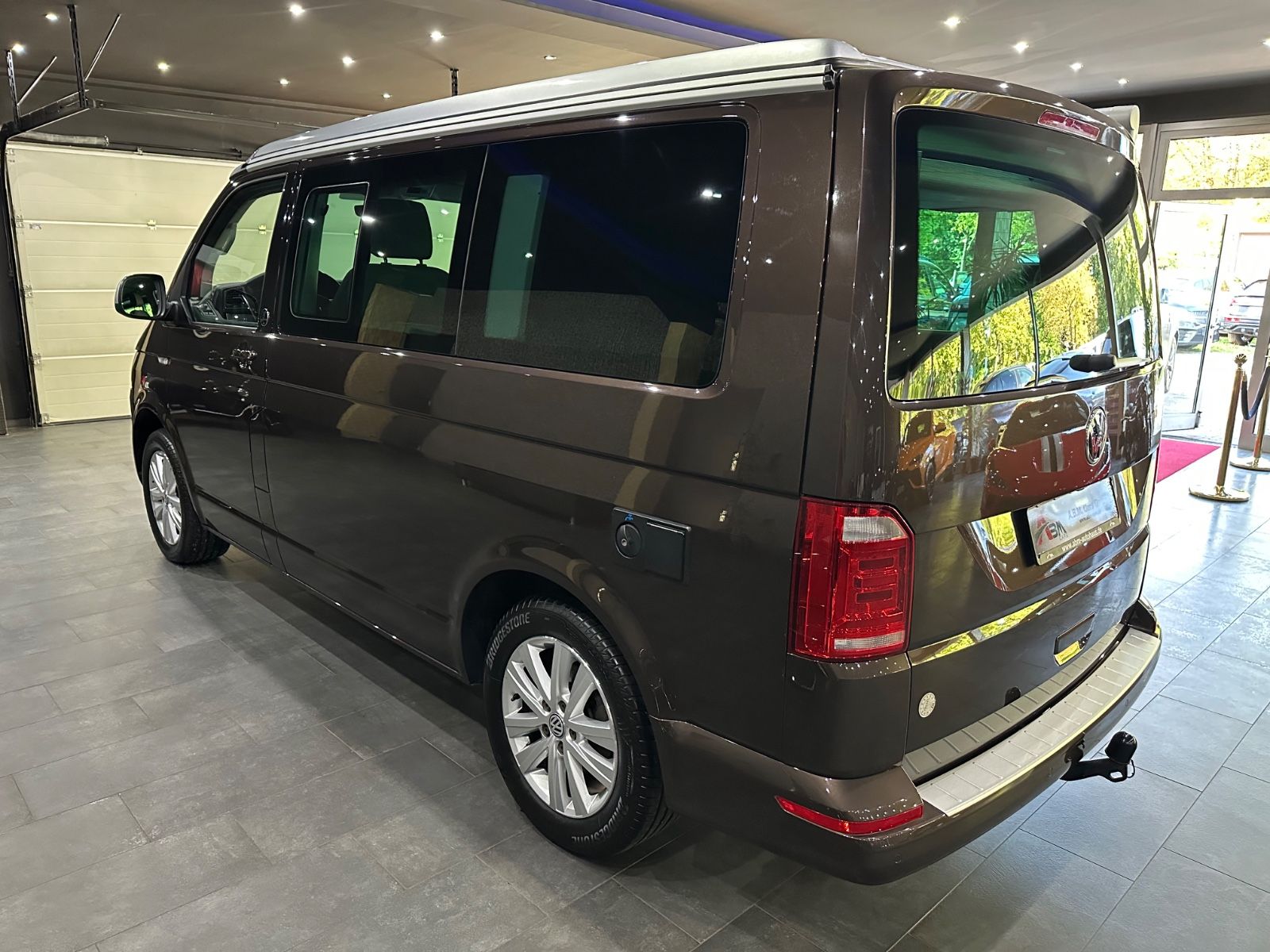 Volkswagen T6 California 4Motion "30 Years" Küche /Markisse foto 7