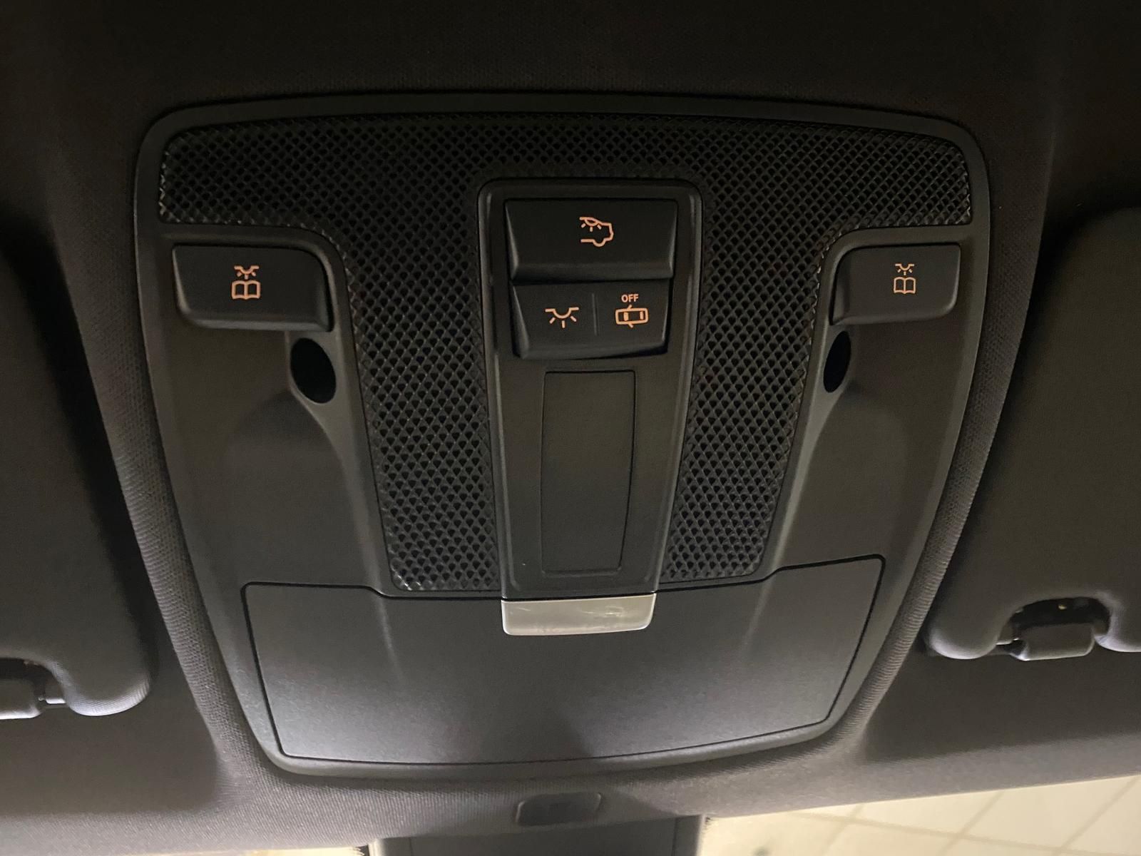 Fahrzeugabbildung Mercedes-Benz GLA 200 2.1 CDI KAT GLA 200 CDI / d (156.908) NA