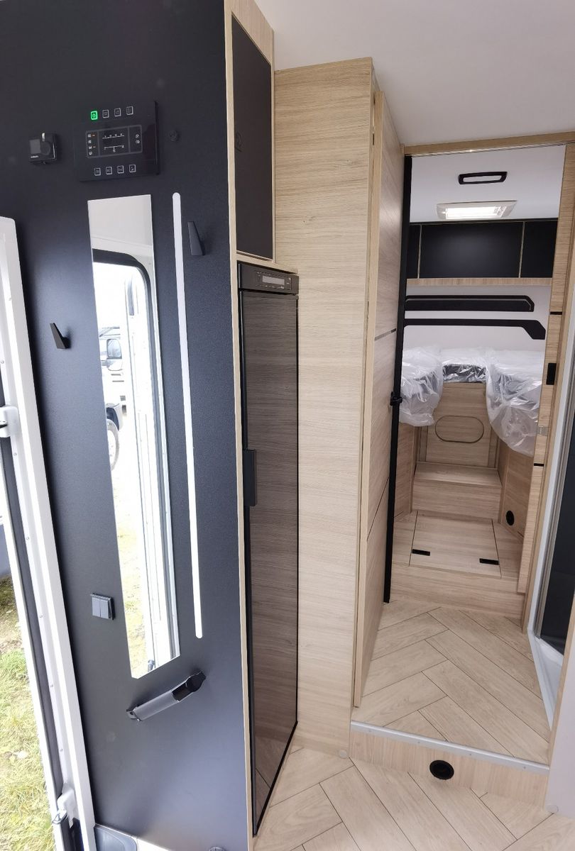 Fahrzeugabbildung Challenger 337 Etape Edition