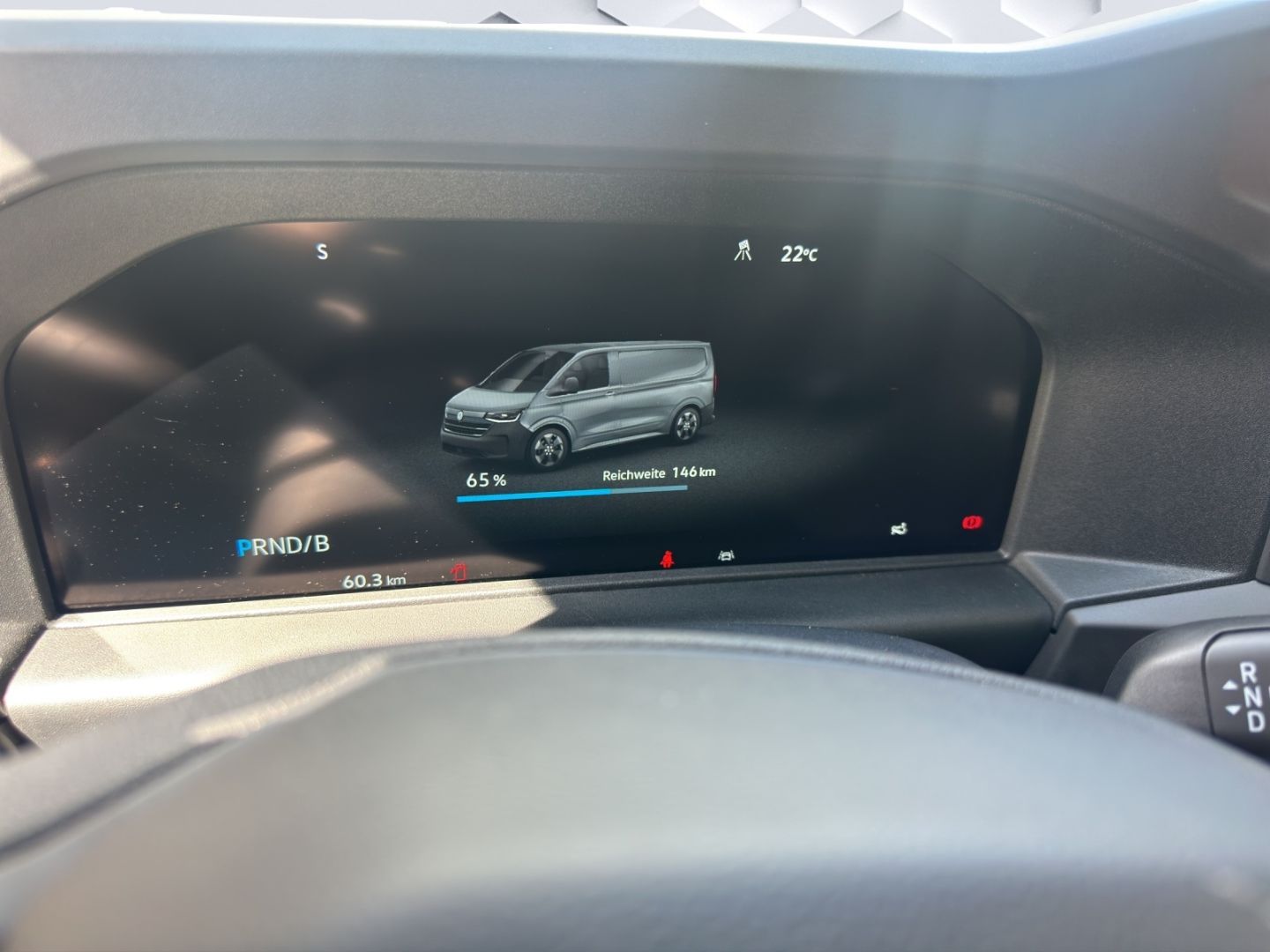 Transporter Kasten BEV 100 kW 64 kWh Automatik K