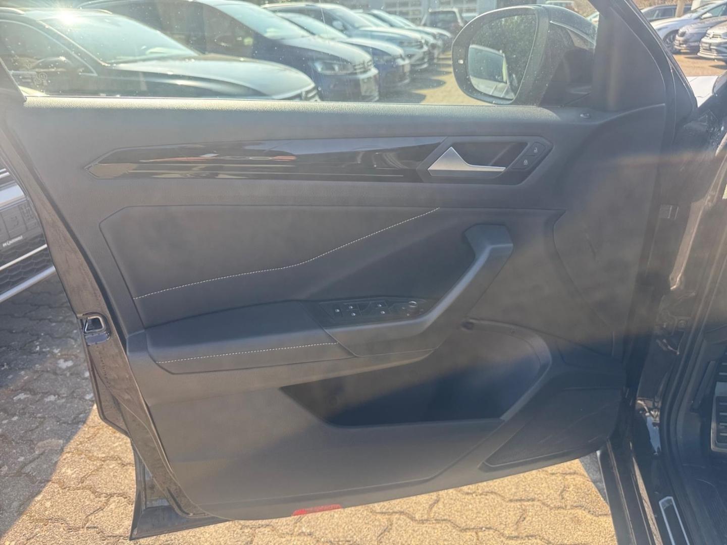 Volkswagen T-Roc R-Line 1.0 TSI LED Navi Climatronic Sitzhe, миниатюра 14