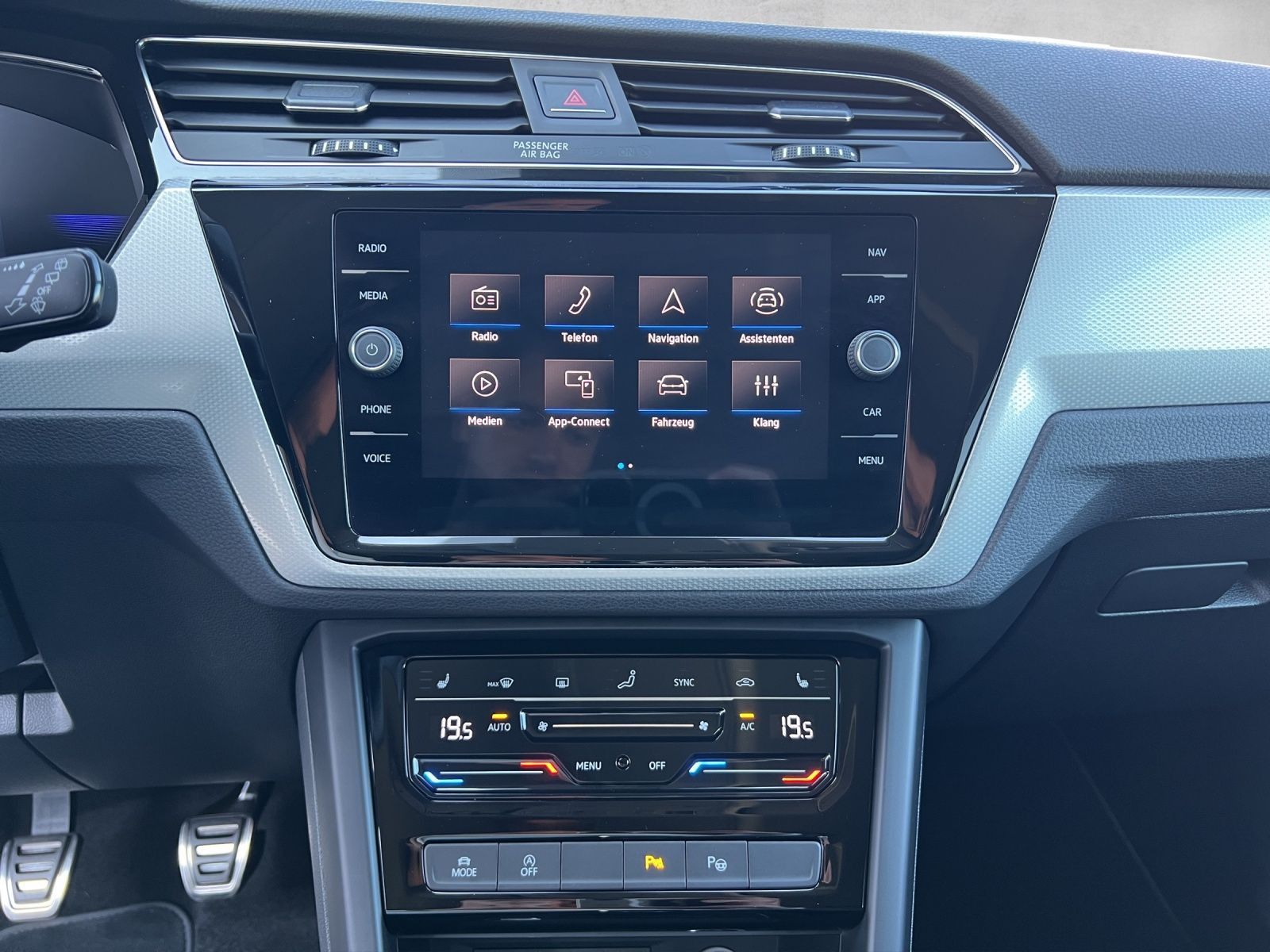 Touran Move 1.5 TSI Navi*ACC*7-Sitzer