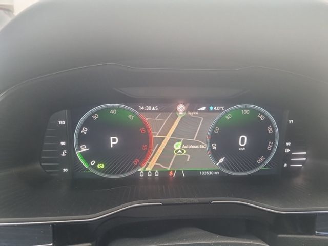 Fahrzeugabbildung SKODA Superb Combi 2.0 TDI 4x4 DSG Style NAVI STANDHEI