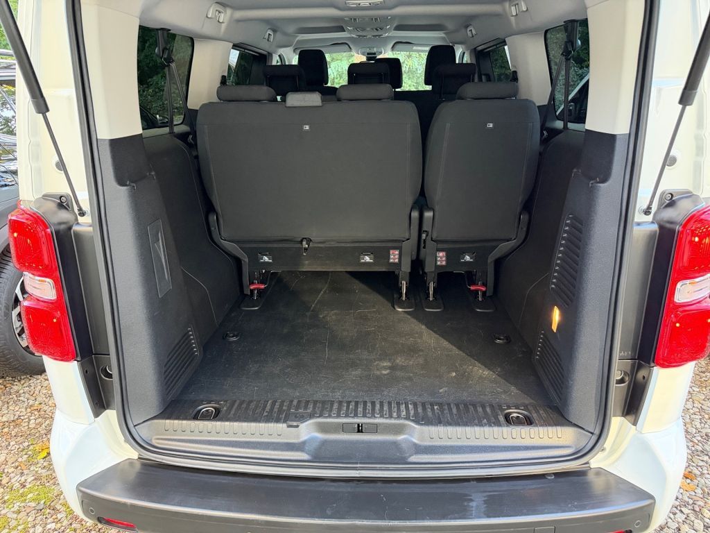 Fahrzeugabbildung Citroën Spacetourer XL 2.0 BlueHDi 180 EAT8 Business