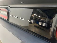 Fahrzeugabbildung Dodge Challenger 5,7L V8 Hemi 20" Schmidt KAW Federn