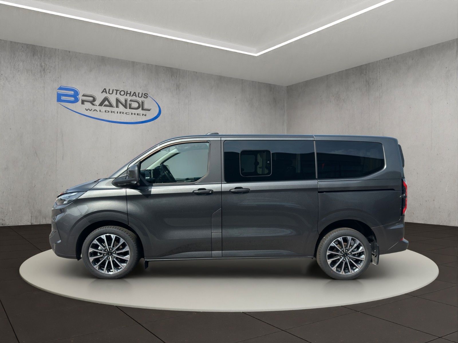 Ford Tourneo Custom 2.0 EcoBlue L1 Titanium X Aut. imagem 3
