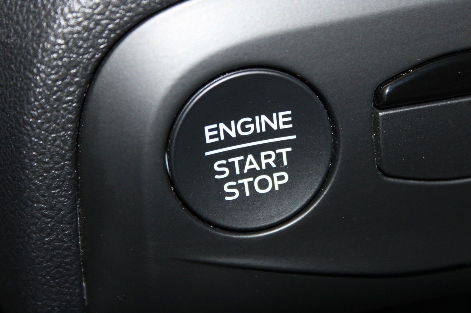 Fahrzeugabbildung Ford Focus ST-Line Turnier Automatik LED ACC CAM uvm.