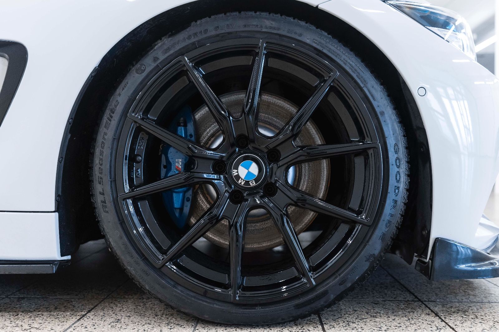 Fahrzeugabbildung BMW 435i xDrive M-SPORTPAKET OLED H&K LED KAM CARBON