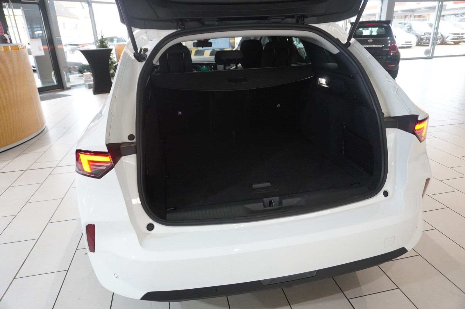 Fahrzeugabbildung Opel Astra L ST 1.5D EDITION NAVI/LED/SHZ/SPORT/DAB+