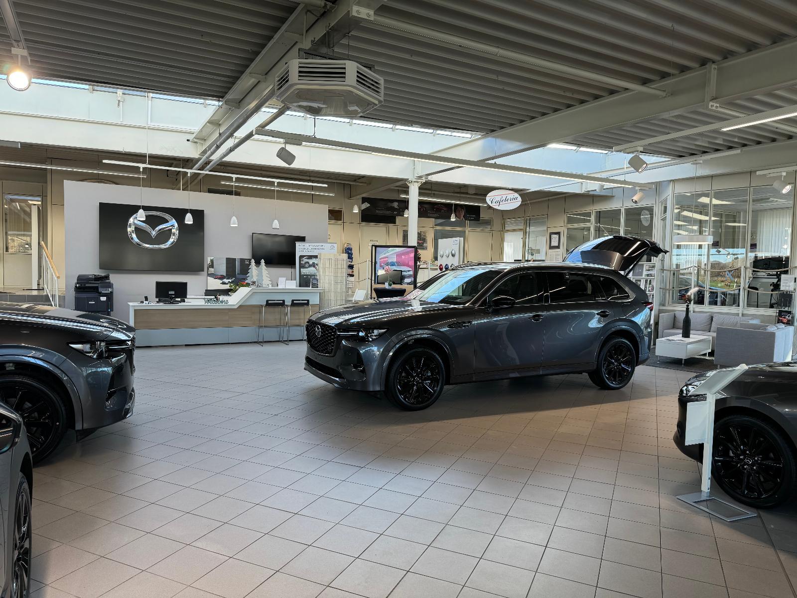 showroom-image-main