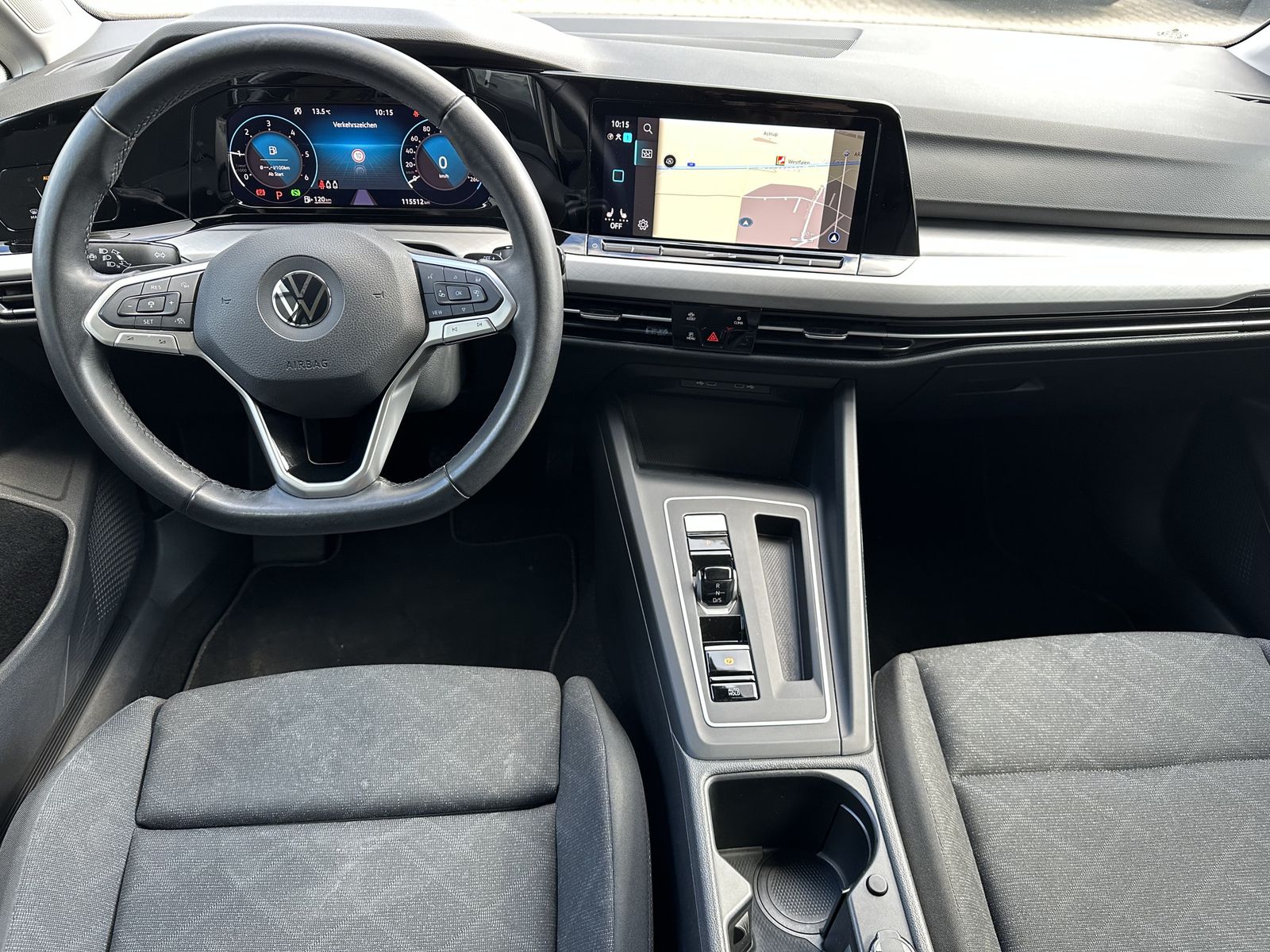 Fahrzeugabbildung Volkswagen Golf Variant 2.0 TDI DSG Life NAV+LED+ACC+STHZG