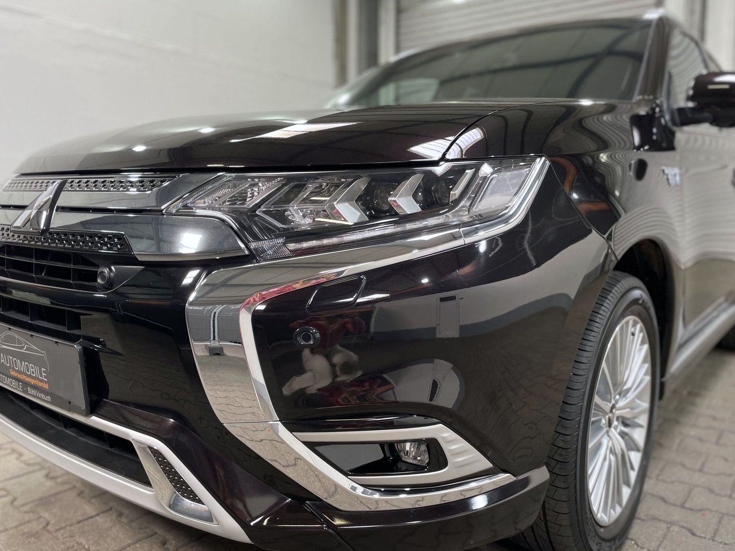 Fahrzeugabbildung Mitsubishi Outlander PHEV Top 4WD #Kamera#ACC#Bi-LED#Leder#