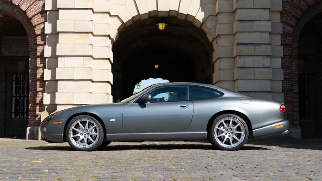 Fahrzeugabbildung Jaguar XKR Coupé/Deutsch/20" Montreal/Sammlerzustand