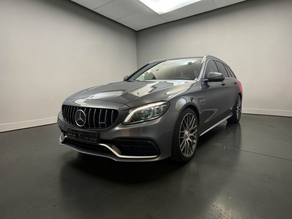 Image of Mercedes-Benz C 63 AMG