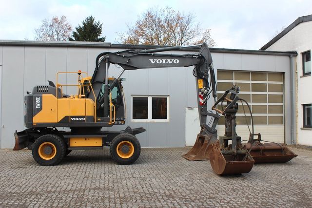 Volvo EW 160 E - 3 buckets