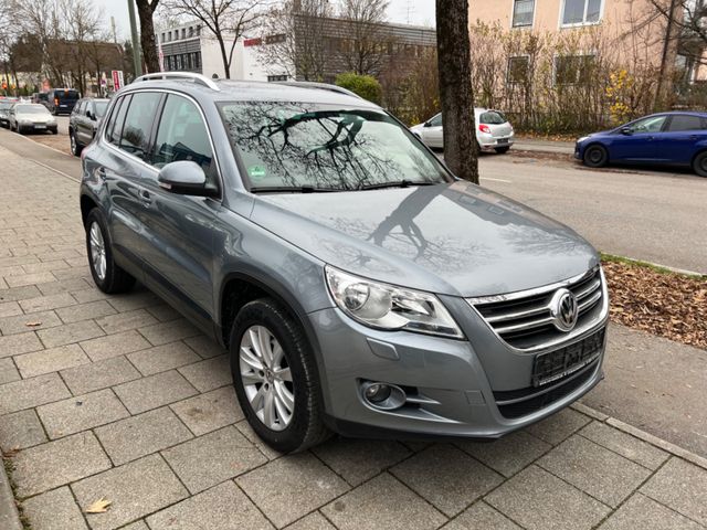 Volkswagen Tiguan Sport & Style2.0TDI  Panorama.AHK 1 Hand