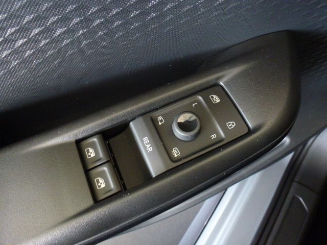 Fahrzeugabbildung CUPRA Born 77 kWh (231 PS) + NAVI + SHZ