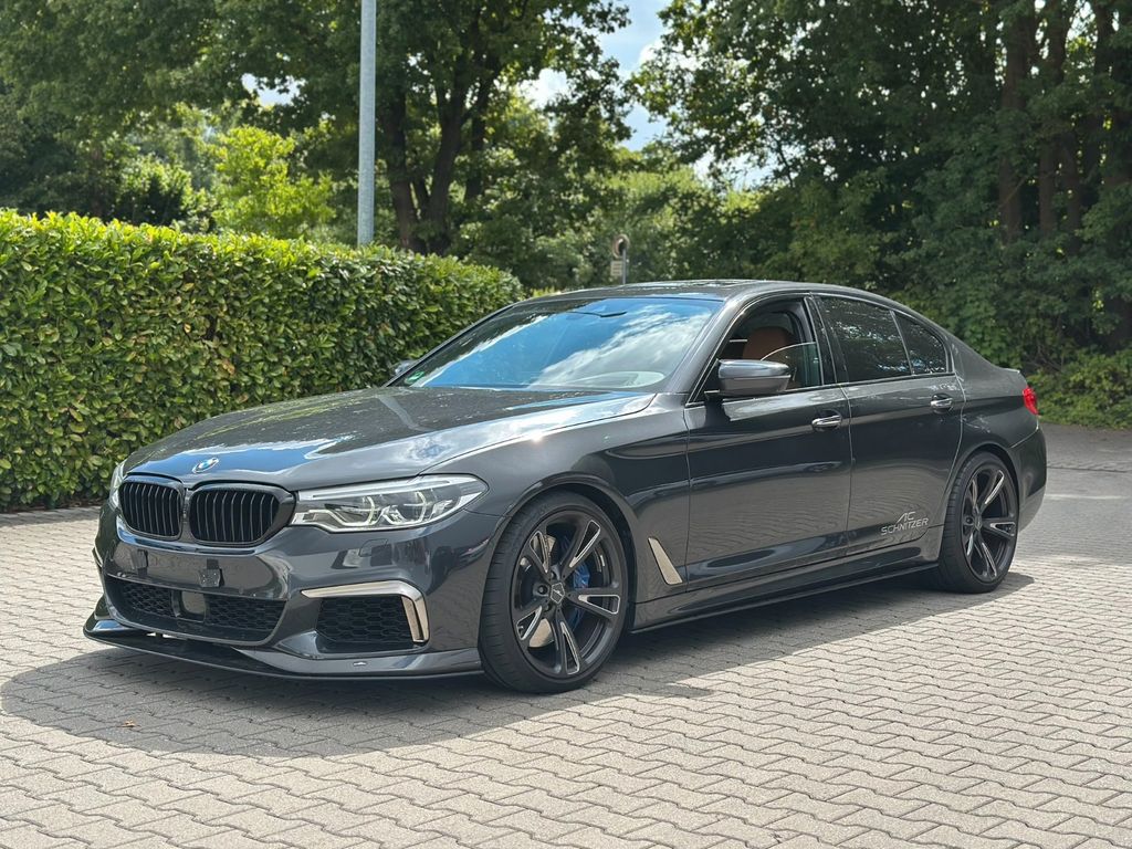BMW M550