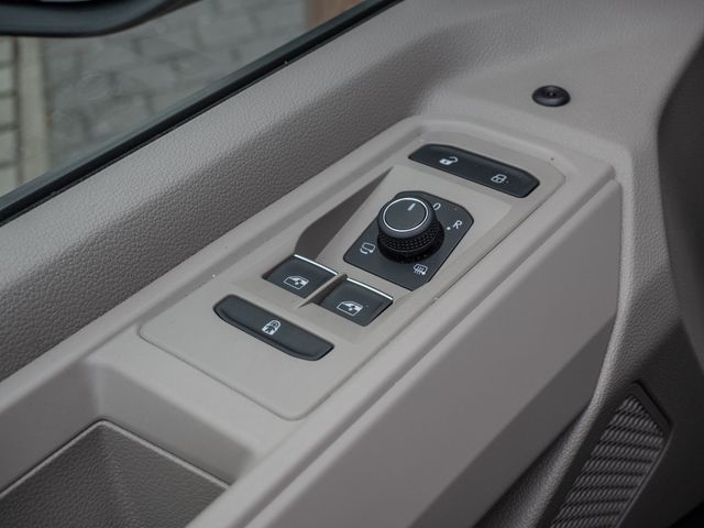 T7 Multivan 2.0 TDI Life KAMERA NAVI AHK 7-SITZE