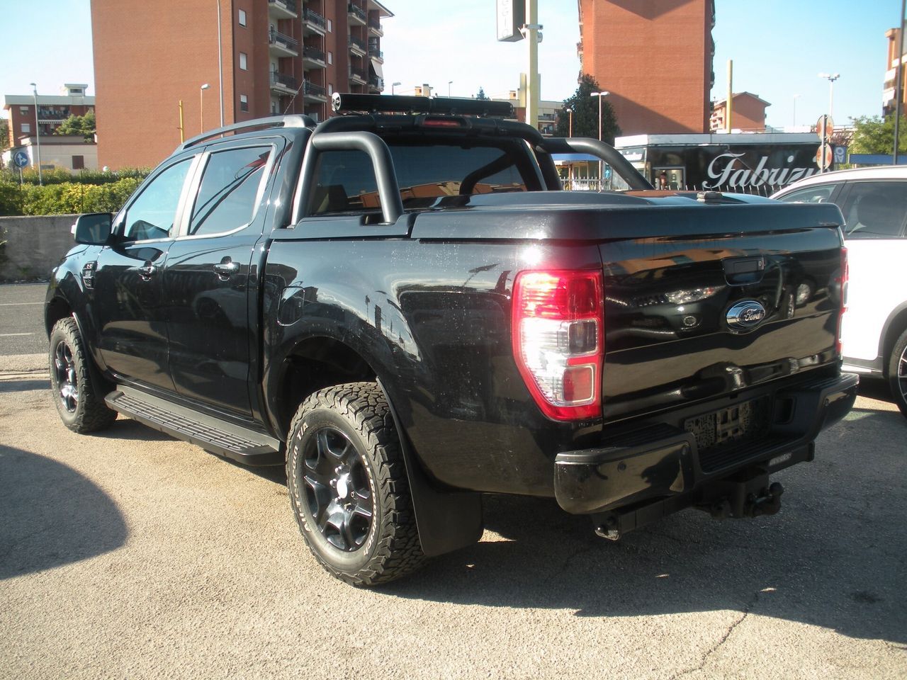 Ford Ranger 3.2 TDCi aut. DC Limited 5 posti PAC imagem 3
