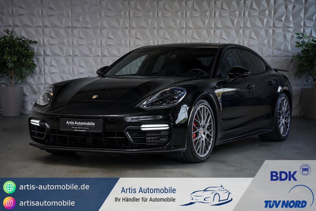 Image of Porsche Panamera