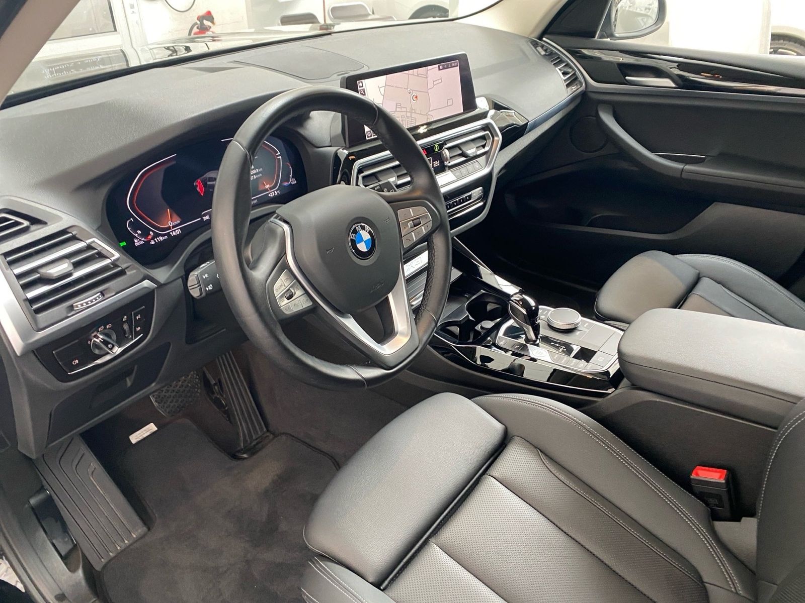 BMW X3 xDrive20d Navi ACC HiFi WLAN Var. Sportlenkun foto 16