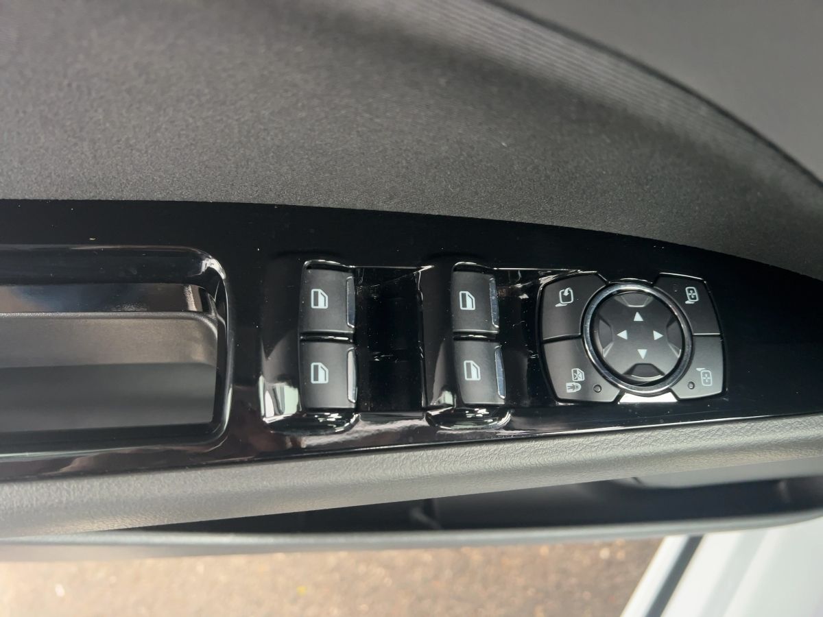 Ford Mondeo - Bild 17