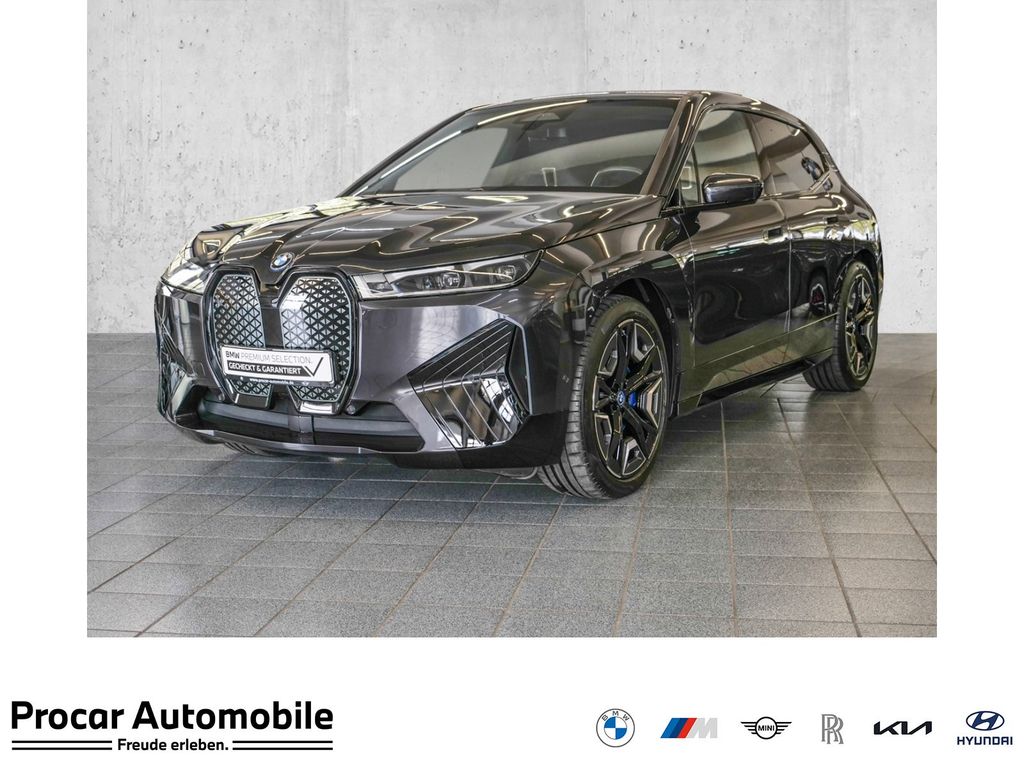 Image of BMW iX