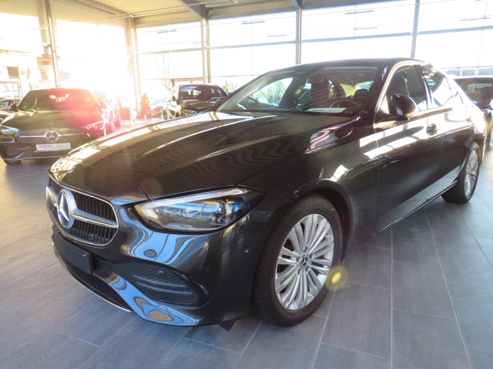 Mercedes-Benz C 180*Digital Light*Navi*Avantg*CAM*AHK*