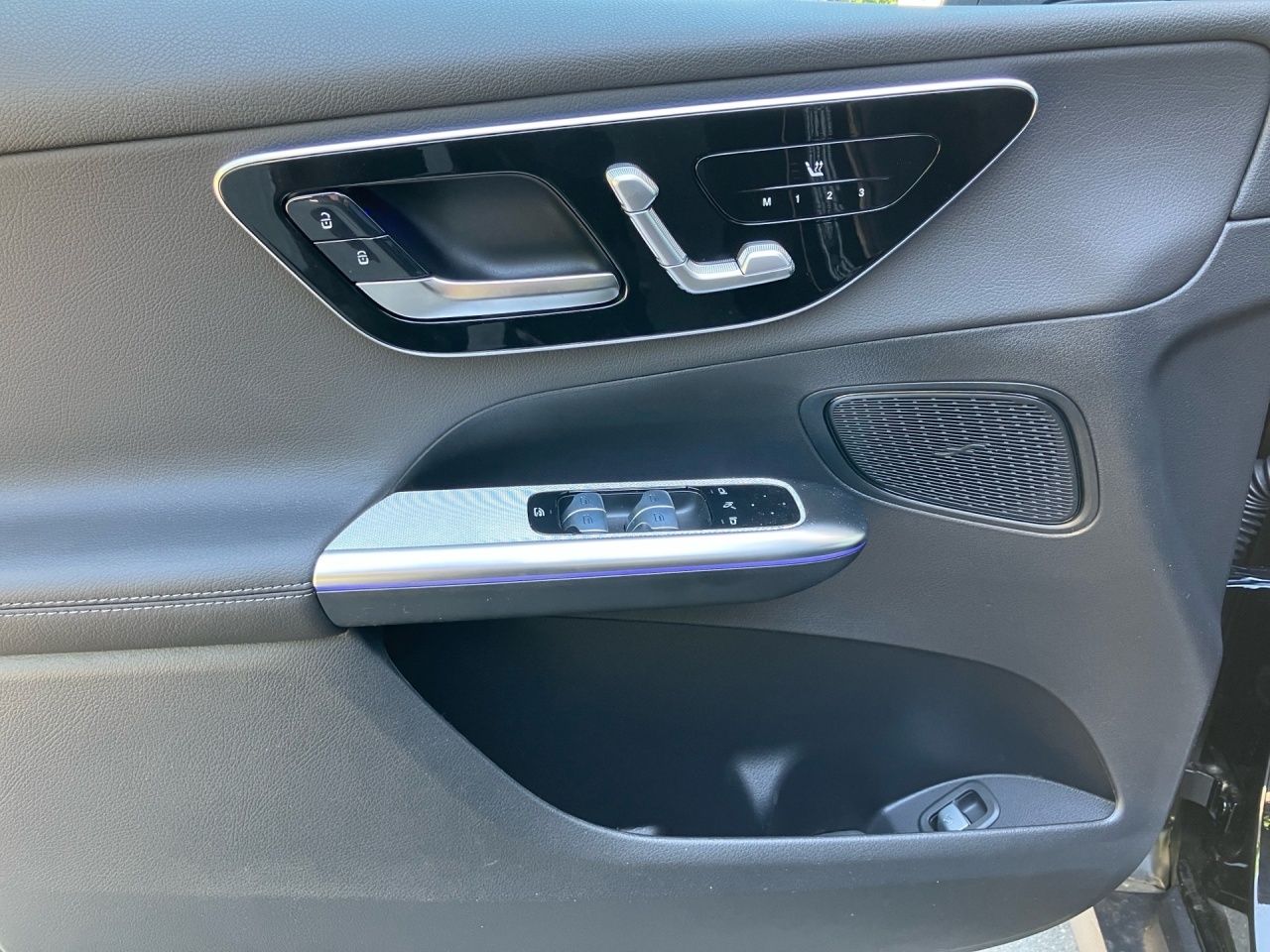 Fahrzeugabbildung Mercedes-Benz GLC 200 d 4M AVANTGARDE AHK Memory 360° KeylessG