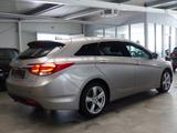 Hyundai i40 blue Style Automatik+AHK+el.Panodach+4xShzg - Hyundai i40: Kombi