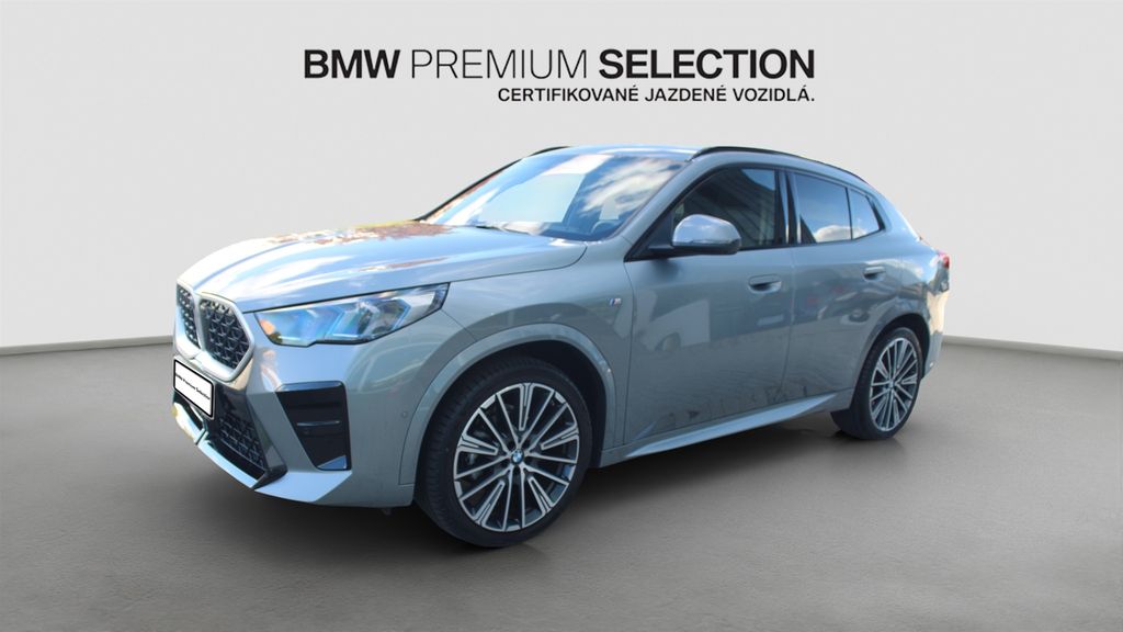 Image of BMW X2
