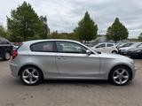 BMW 120i Lim. 3-TÜRIG°KLIMATR°ELSSD°TEMPOM°MFLR°PDC! - BMW 120 aus 2007: 120i