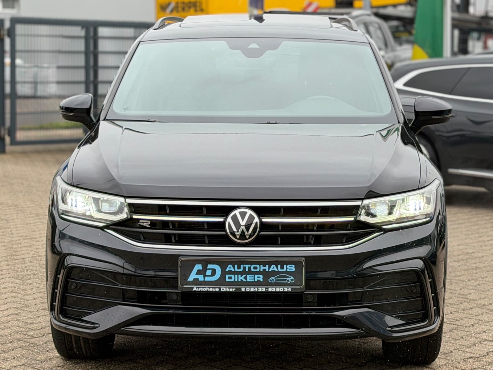 Volkswagen Tiguan Allspace 2.0 TDI R-Line 4Motion imagem 3