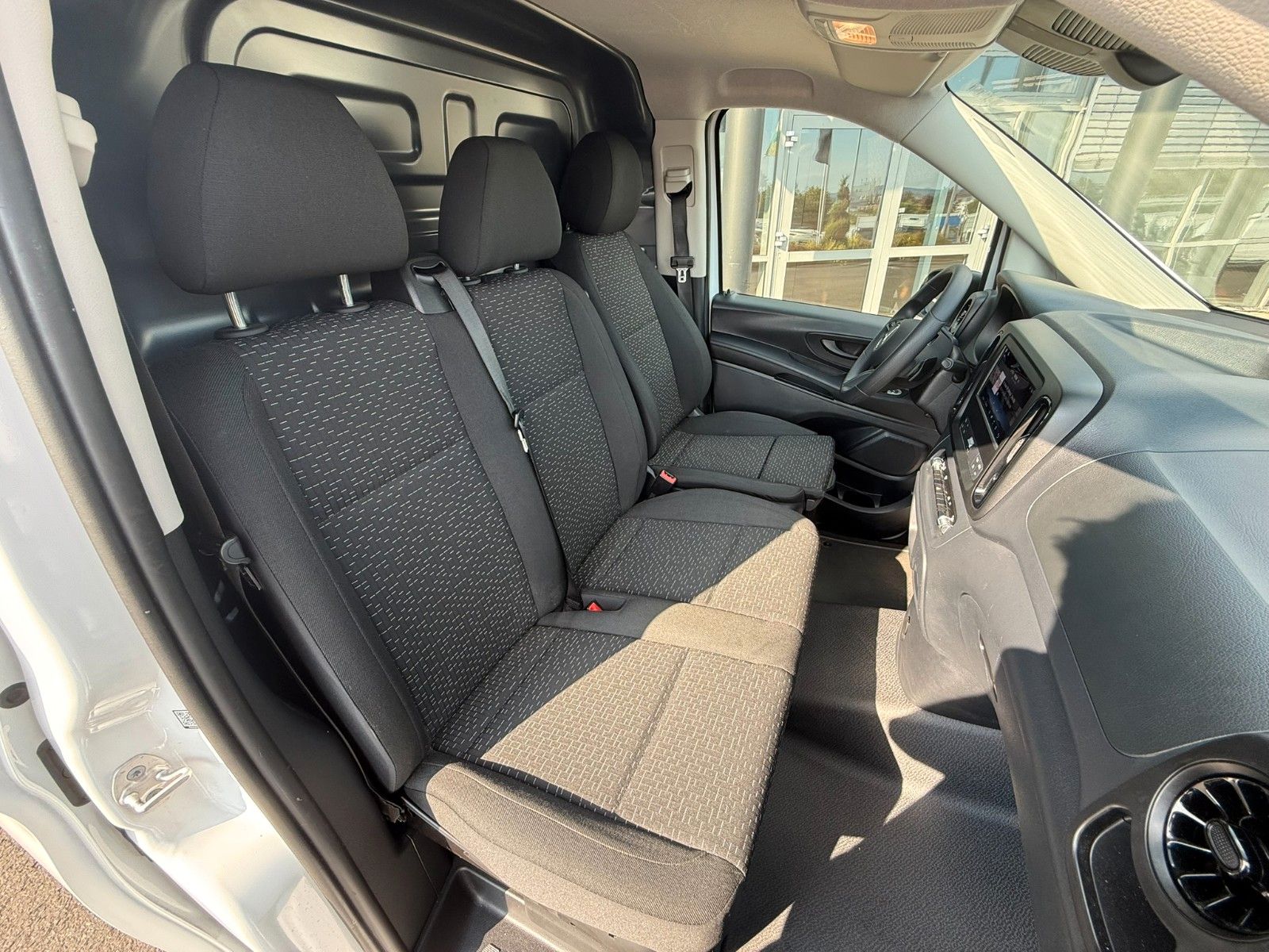Fahrzeugabbildung Mercedes-Benz Vito 116 CDI 9G Klima Kamera SHZ