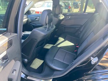 Mercedes E 300 - 11