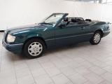 Mercedes-Benz E 220 Cabrio gepflegter  Oldtimer W124 - Mercedes-Benz E 220: W124