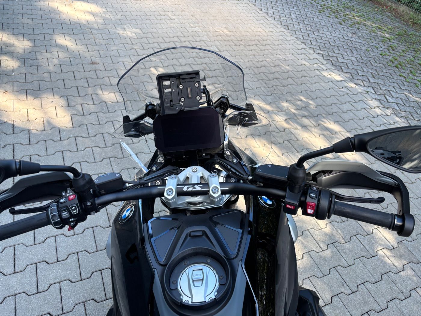 Fahrzeugabbildung BMW R 1300 GS Triple Black 3 Pakete