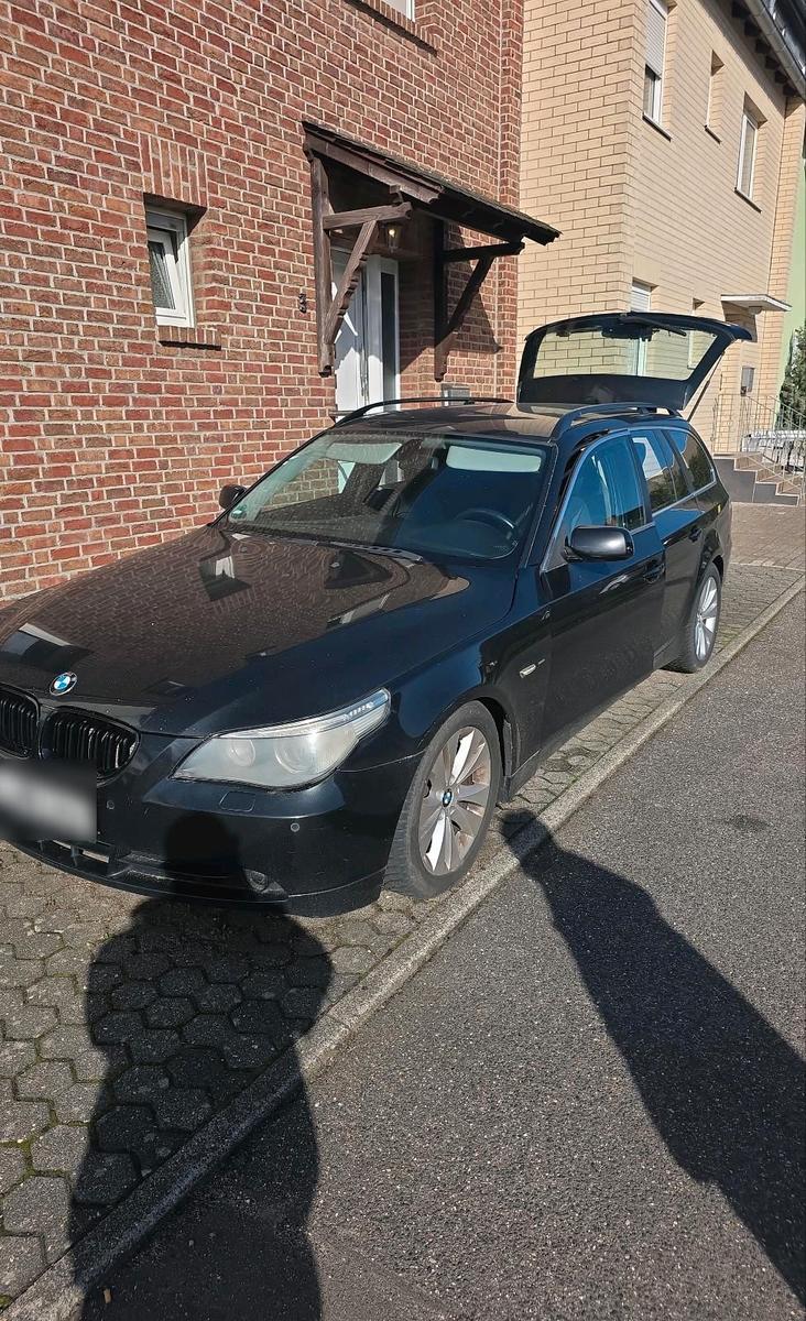 BMW 525