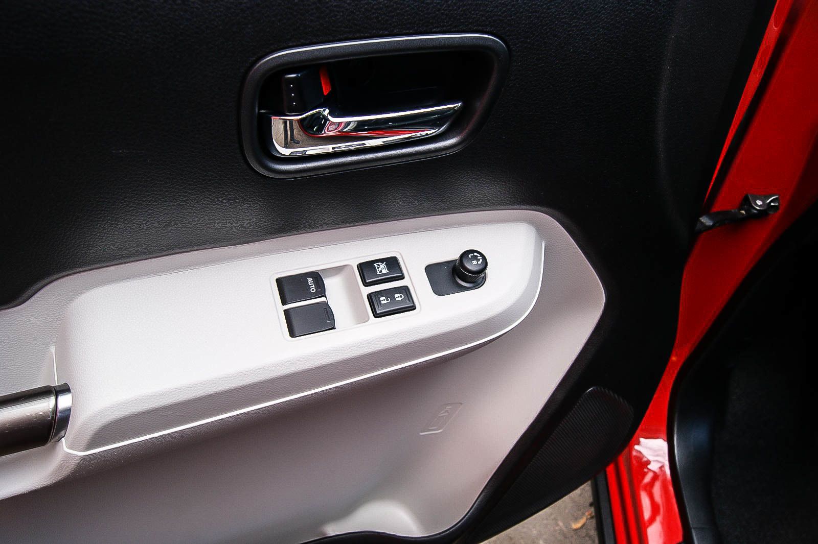 Fahrzeugabbildung Suzuki Ignis 1.3 SPORT NAVI SITZHG KAMERA SMARTLINK
