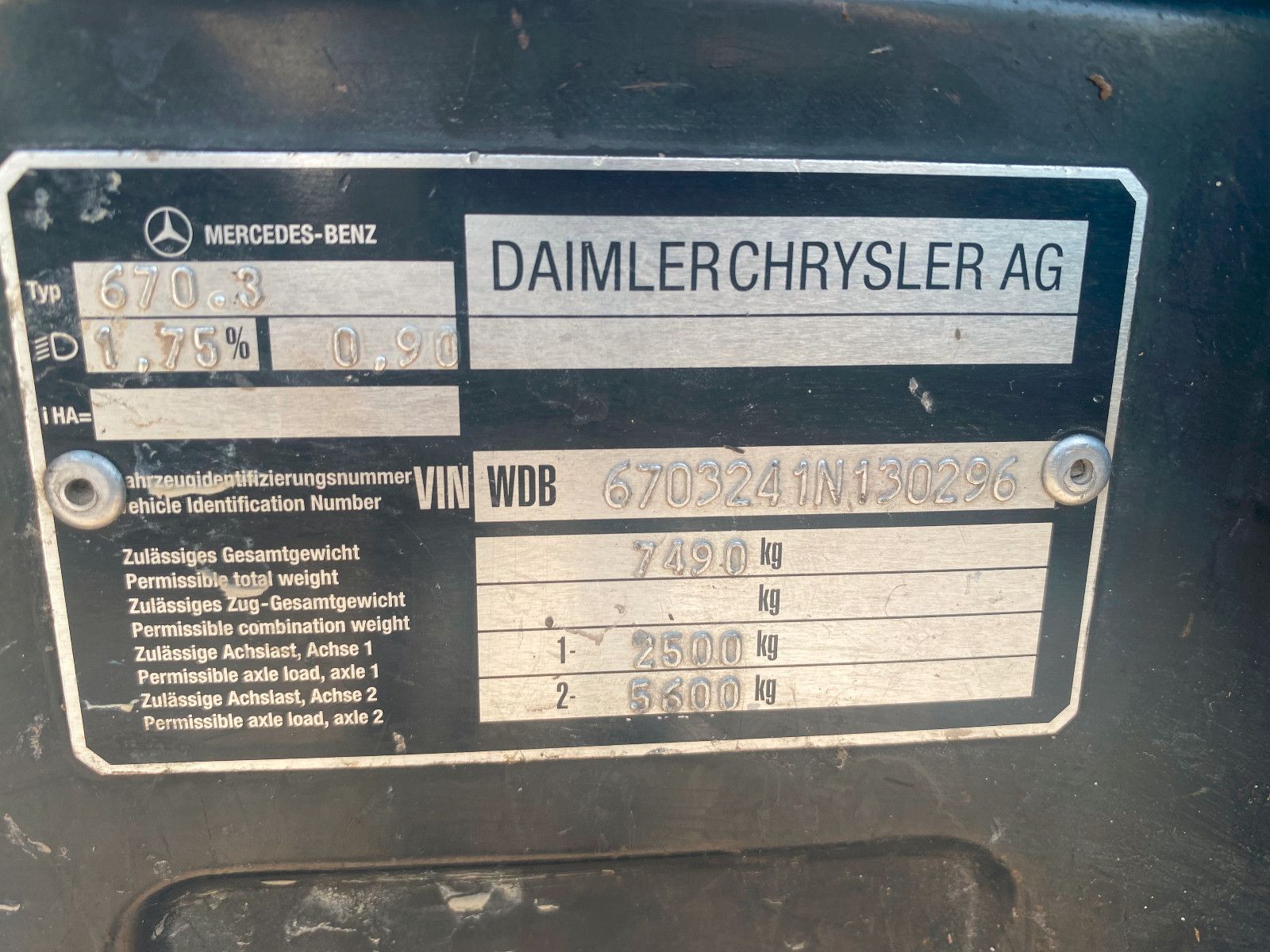 Fahrzeugabbildung Mercedes-Benz Vario FG   / 816 D ,Pritsche Maxi,6-Meter-Ladefl