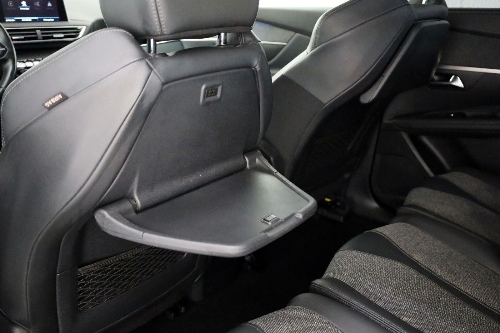 Fahrzeugabbildung Peugeot 5008 Allure 7 Si.,T.Leder,Navi,LED,SH,PDC,Kamera