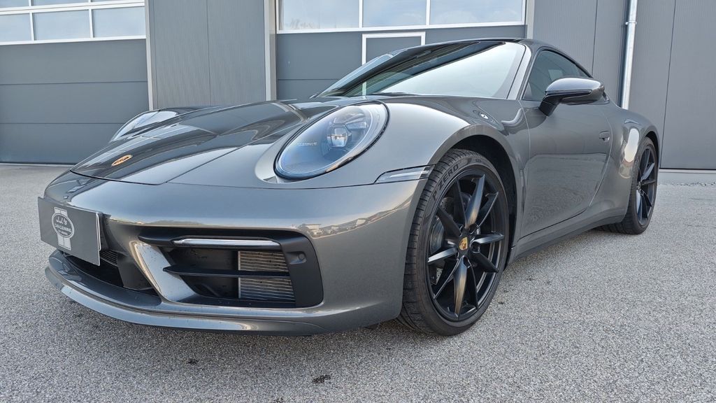 Porsche 992