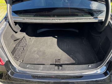 Mercedes E 220 - 8