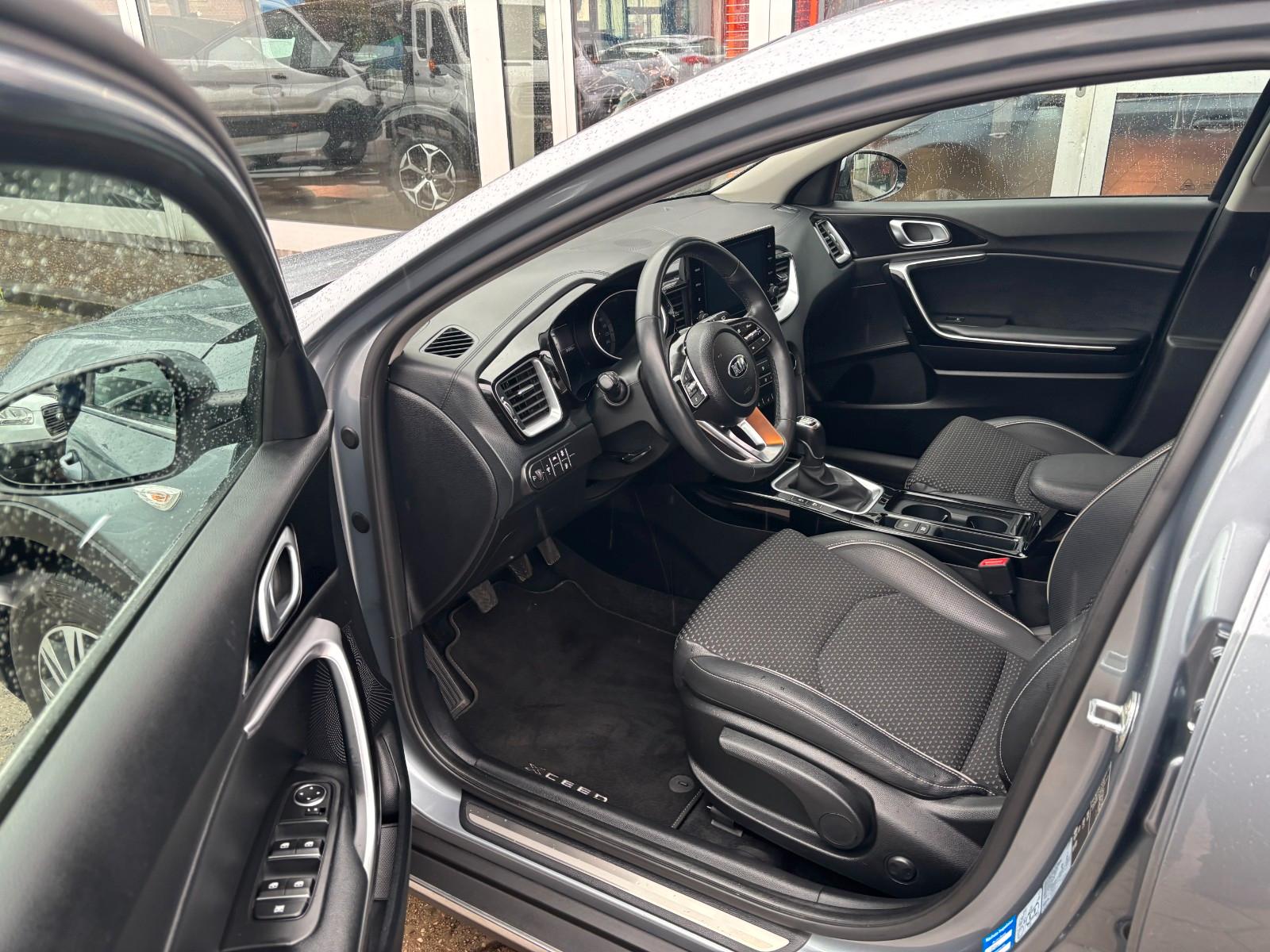 Kia XCeed  1,5 Vision*CarPlay*WINTER-PAKET*Bi-LED