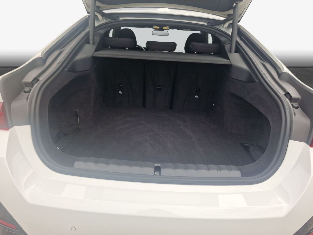 BMW i4 - Bild 9