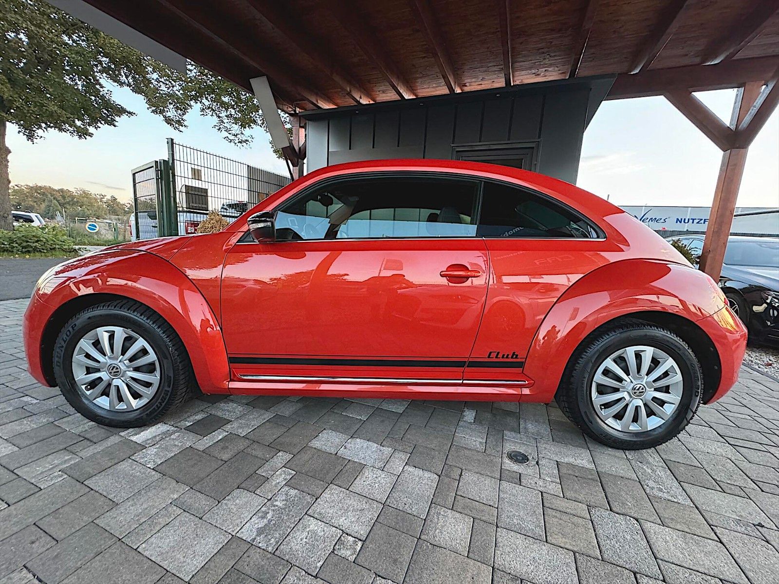 Fahrzeugabbildung Volkswagen Beetle 1.2 Club+ Automatik *Keyless*LED*Kamera*