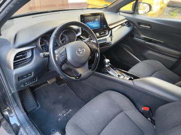 Toyota C-HR - 11